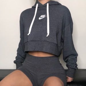 Nike Cropped Hoodie